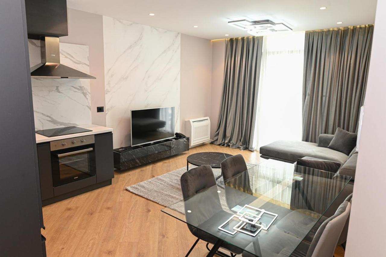 White Hill Hotel, & Conferences 4* Durres