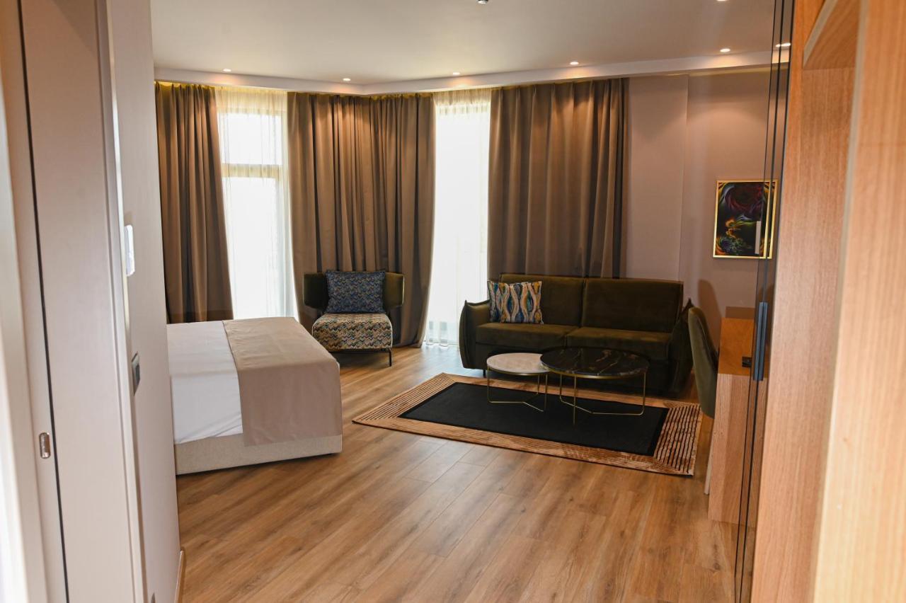 酒店 White Hill Hotel, & Conferences 4*