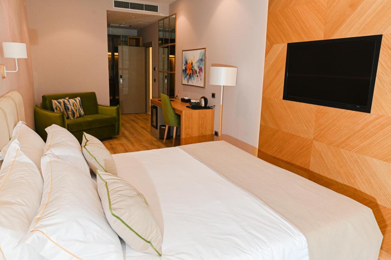 White Hill Hotel, & Conferences Hotell Durrës