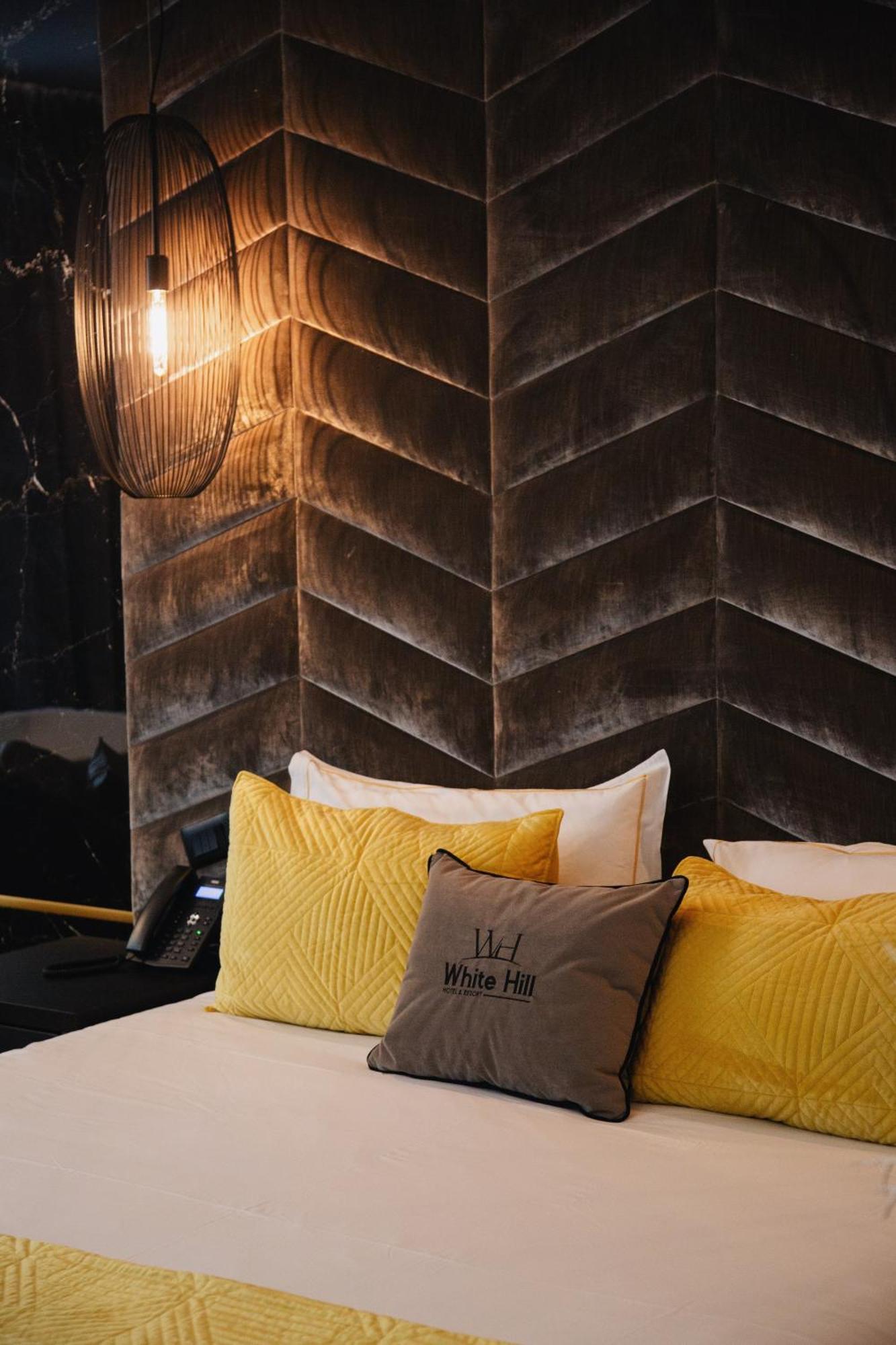 Hotell White Hill Hotel, & Conferences Durrës