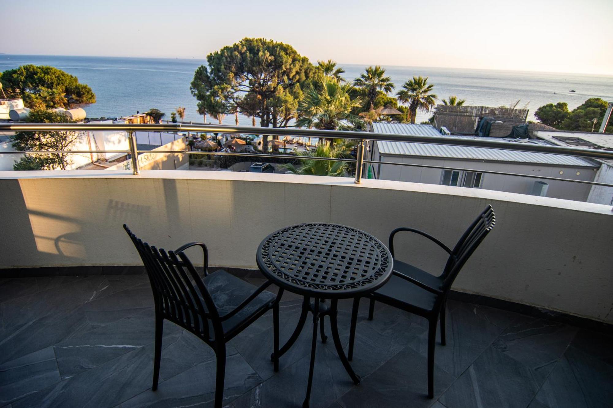 White Hill Hotel, & Conferences 4*